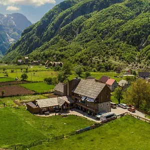 Bujtina Polia Farm stay